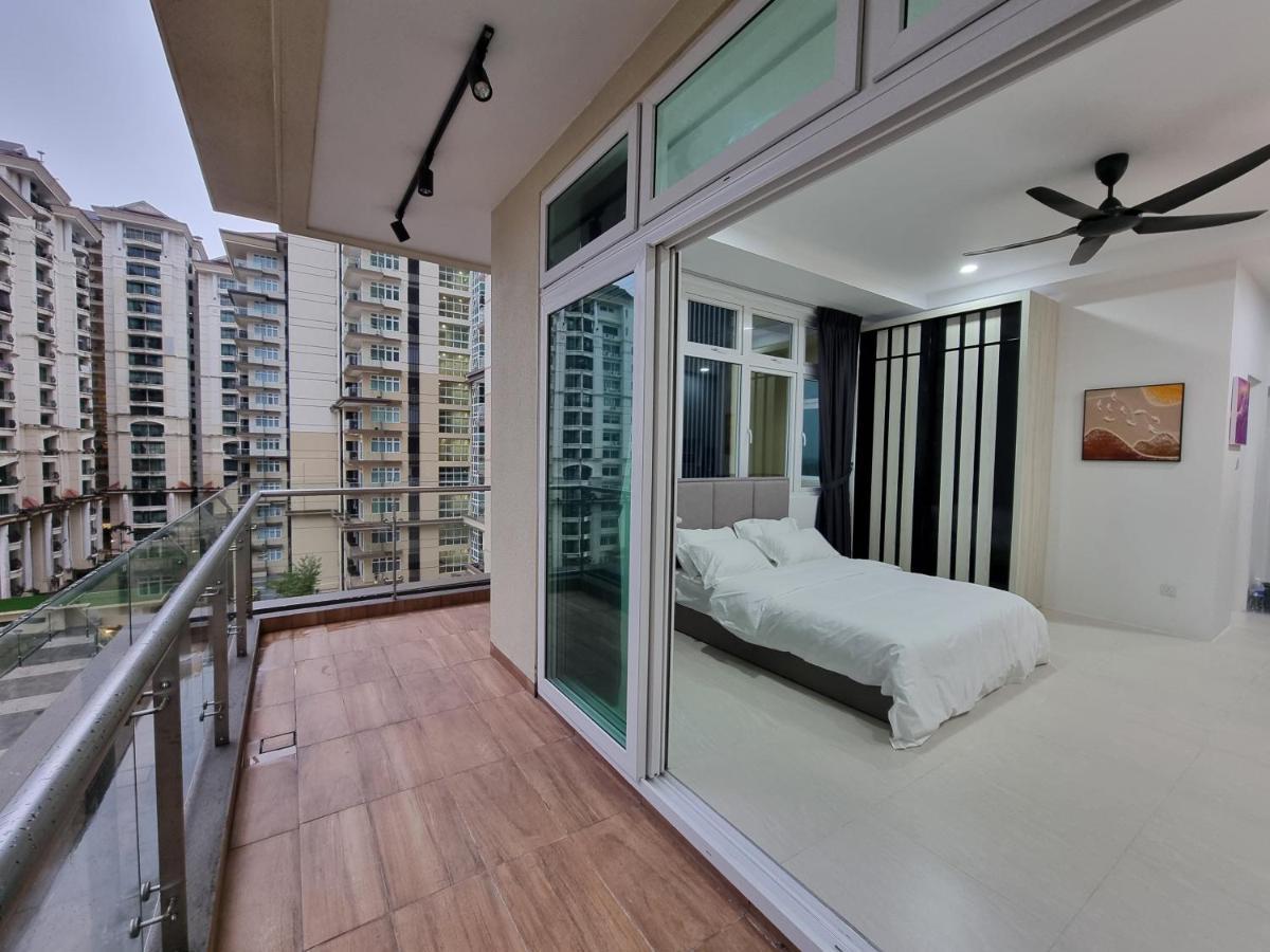 Cozzzy Hut @ Riverine Diamond Kuching Exterior photo
