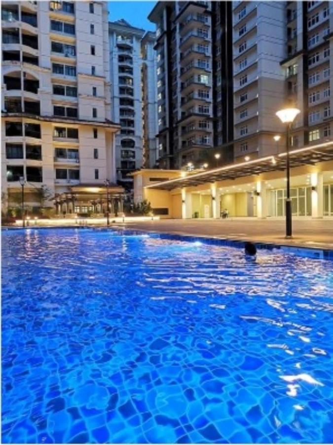 Cozzzy Hut @ Riverine Diamond Kuching Exterior photo